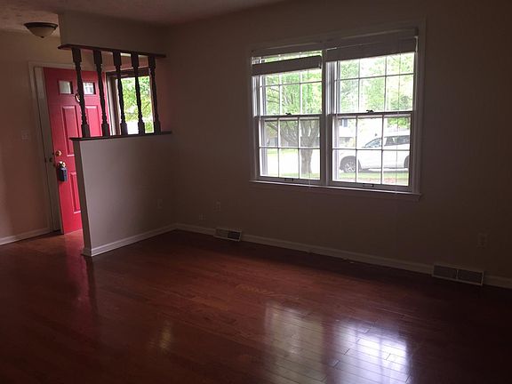 5th image of 1424 Jocasta Dr