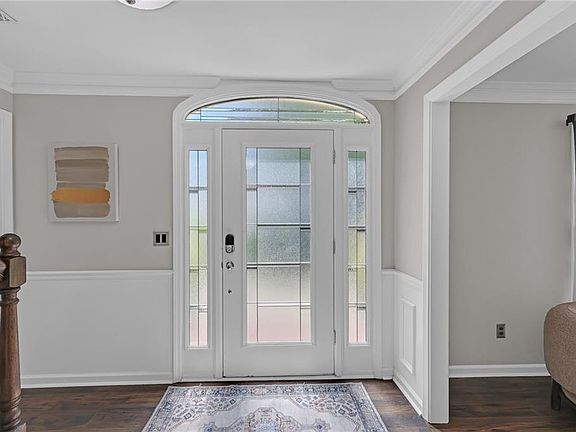 5th image of 3601 Cherbourg Way