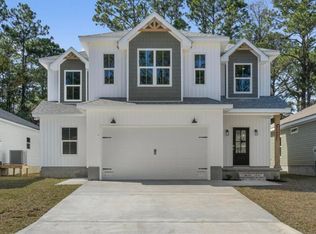 8288 Tavira St, Navarre, FL 32566
