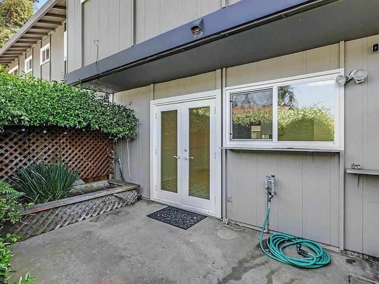 38055 Buxton Cmn — Photo 10