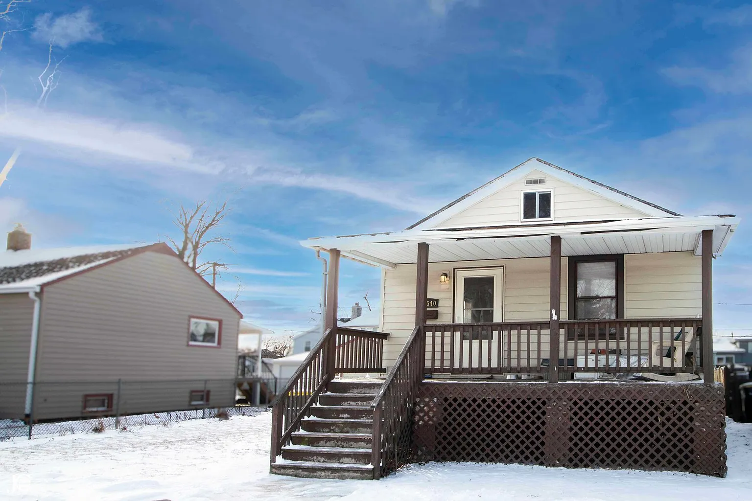 10540 Princess Ave photo 1