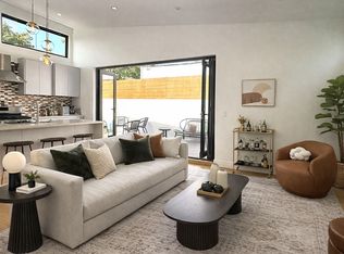 2933 S West View St, Los Angeles, CA 90016