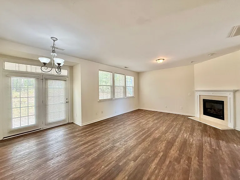2913 Glade Aster Ct — Photo 4