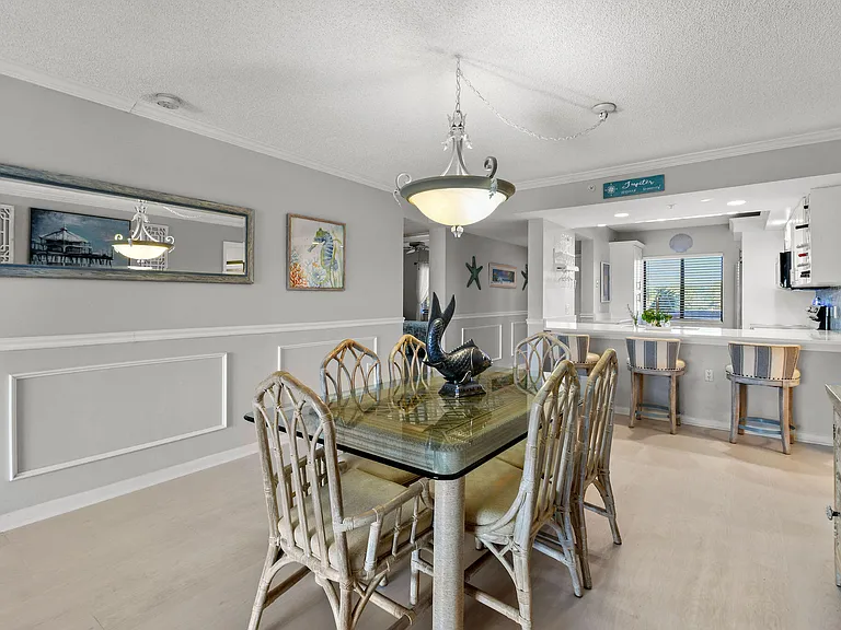 601 Seafarer Cir #304 — Photo 8