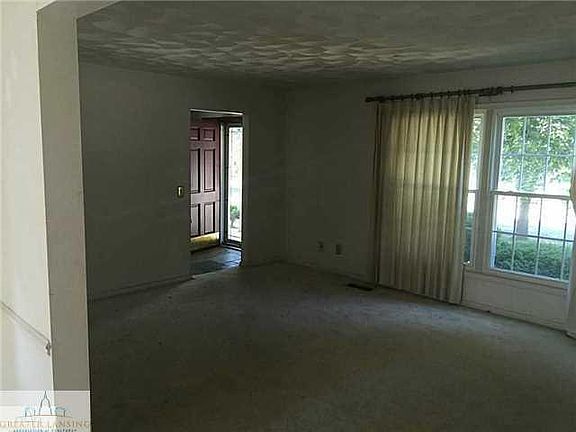 4th image of 3311 Brisbane Dr