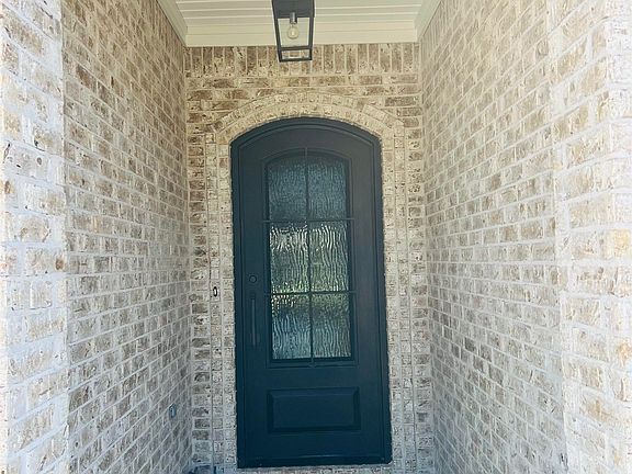 2nd image of 5401 Temperance St