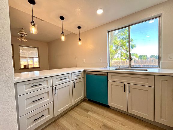 4th image of 8359 Lancraft Dr