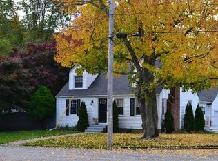 97 Keystone Dr, Warwick, RI 02889