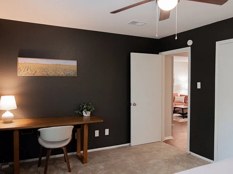 311 Manuel Dr #C — Photo 8