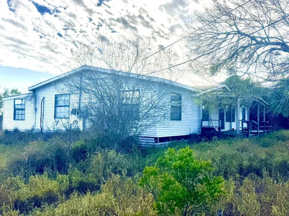 1604 S Siesta Ln, Zapata, TX 78076