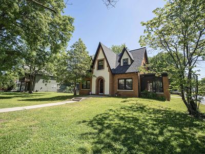 828 S Delaware Avenue, Springfield, MO, 65802