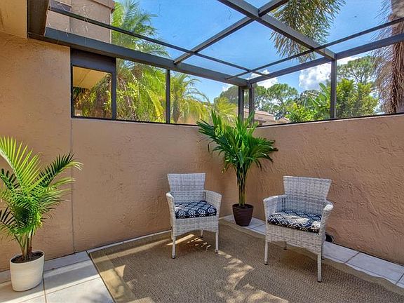 4th image of 5225 Myrtle Wood #13