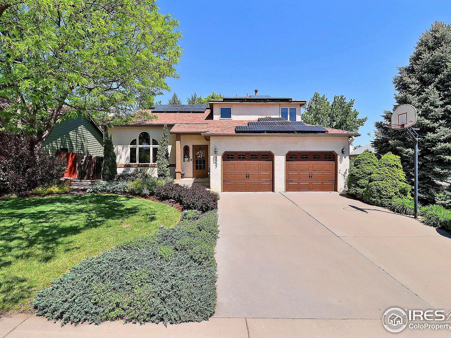 Gabriella☺︎ 960px-Gabriella_Kreuz_(