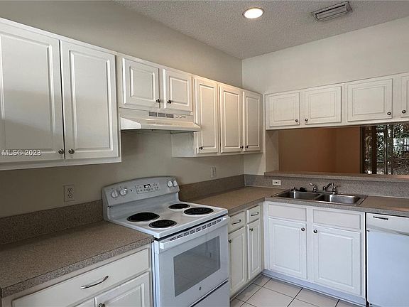 2nd image of 5131 Palmbrooke Cir #5131