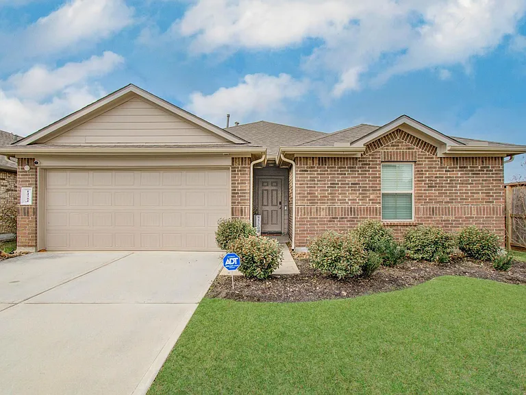 14344 Rain Dr — Photo 3