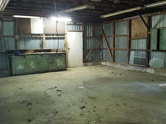 3rd image of 6434 Virginia Ave