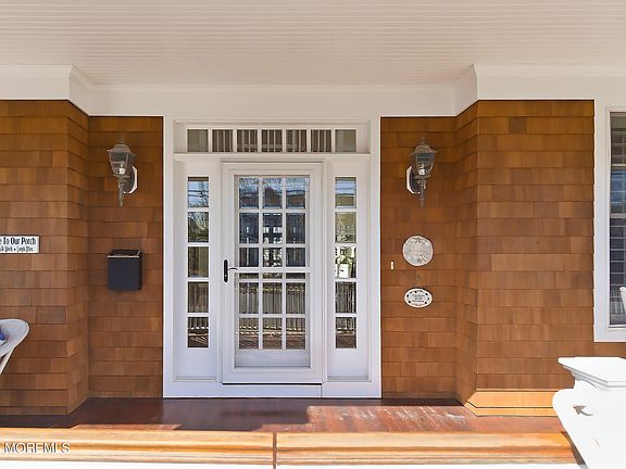 5th image of 226 Norwood Avenue