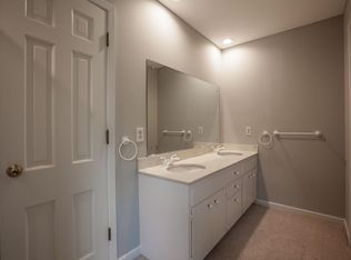 7116 Gleason Rd, Edina, MN 55439