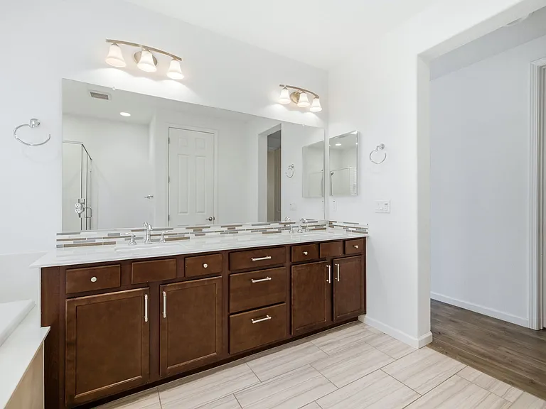 8600 Arcos Way — Photo 36