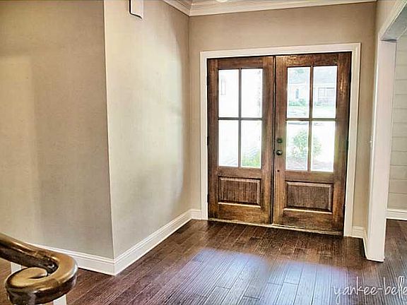 4th image of 706 Monrovia St