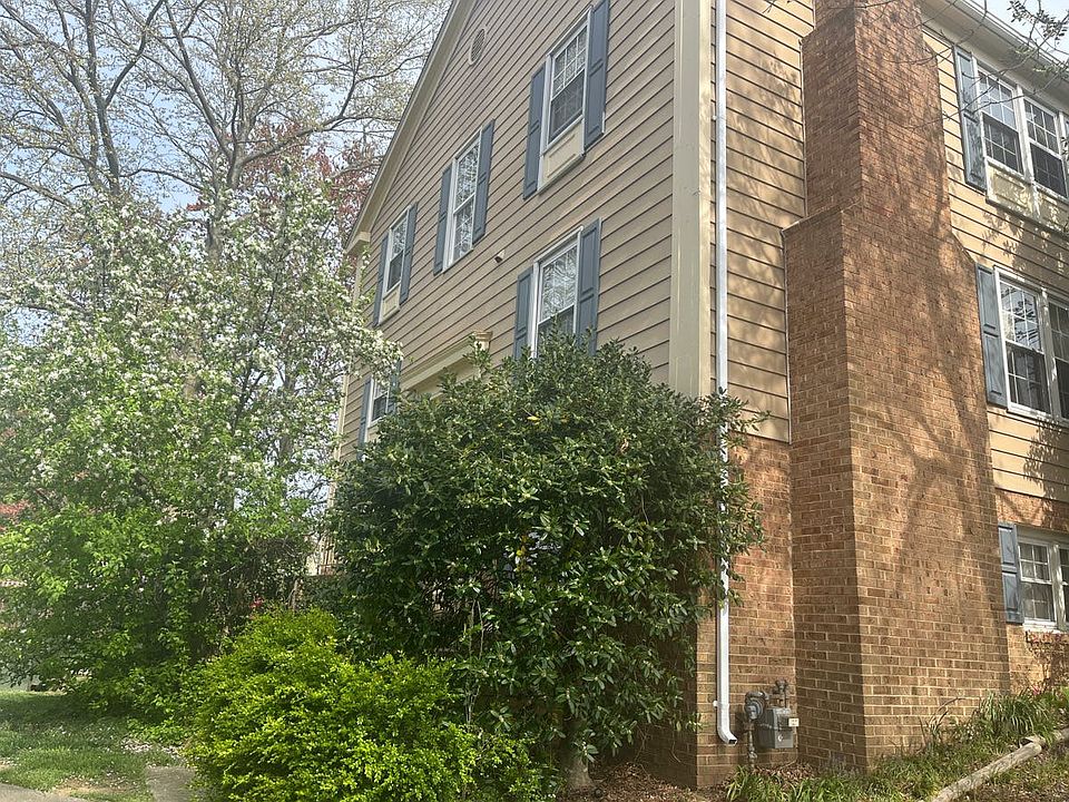 2nd image of 8012 Revenna Ln