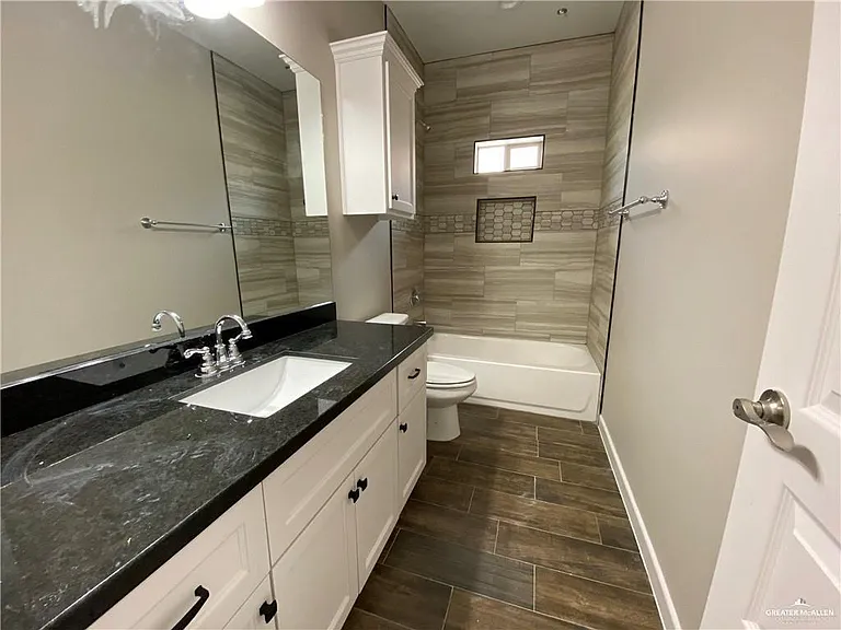 1808 Taft St #4 — Photo 9