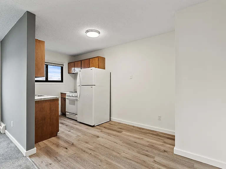 4750 Central Ave NE — Photo 16