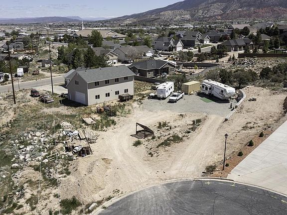 2nd image of 2228 W Cove Canyon Cir