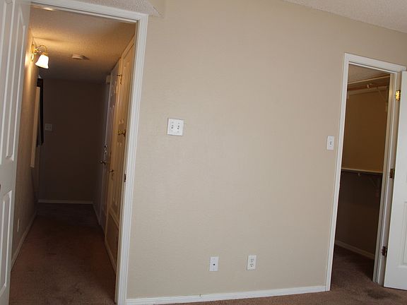 5th image of 10212 Valle Del Mar Dr
