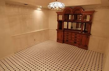 3rd image of 1045 E 10th Ave