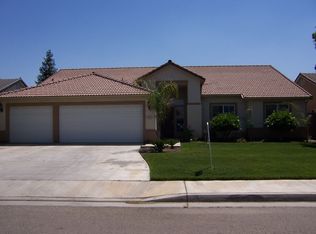 4749 W Evergreen Ct, Visalia, CA 93277