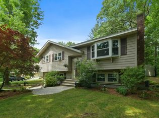 171 Patricia Dr, Tewksbury, MA 01876
