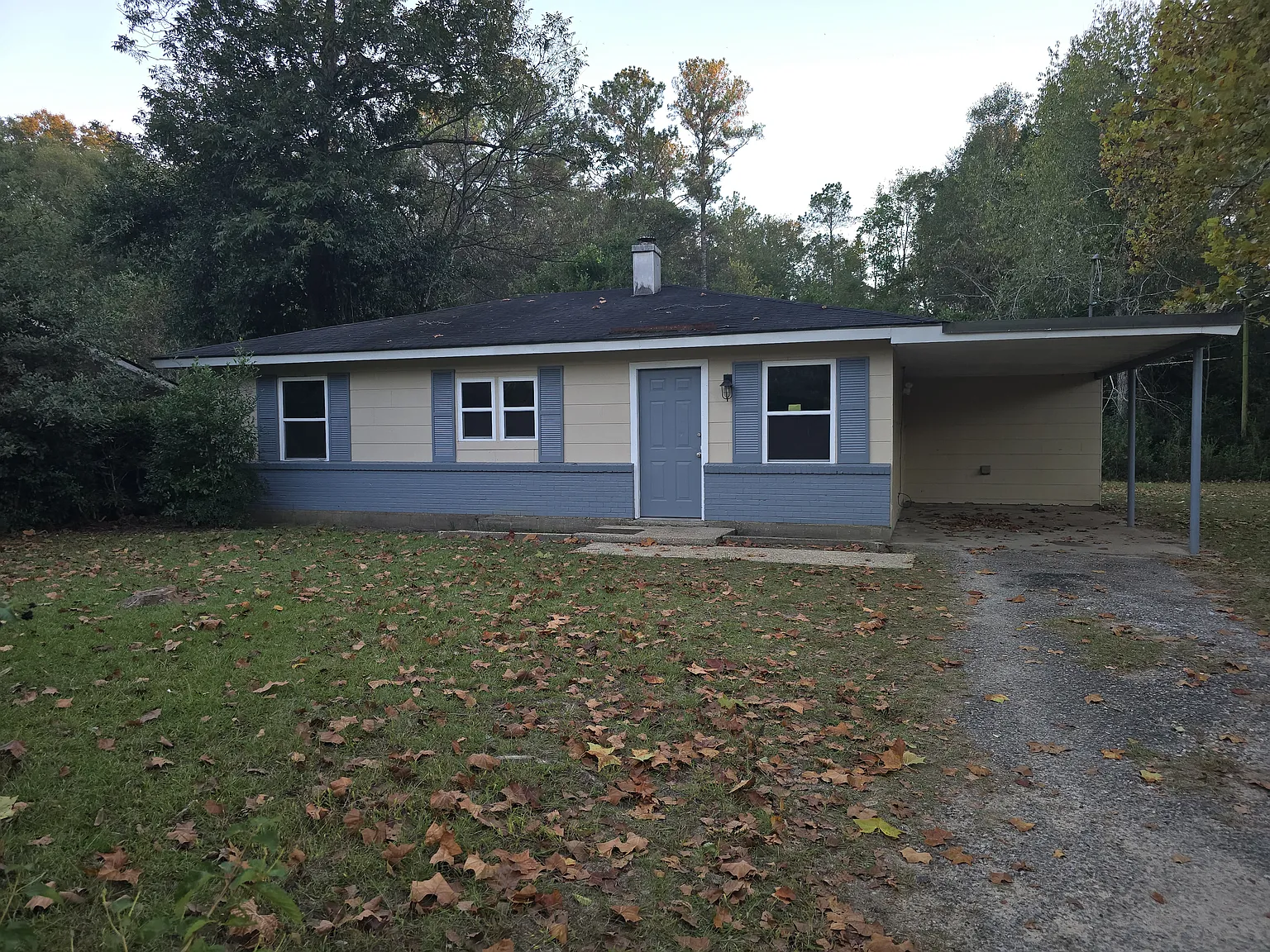3 bed, 1000 sqft, $900 — Photo 2