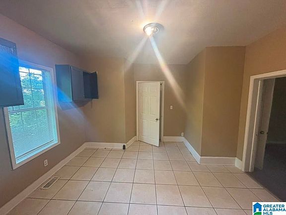3rd image of 540 1st Ave NE