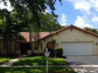 8896 Escondido Way E, Boca Raton, FL 33433