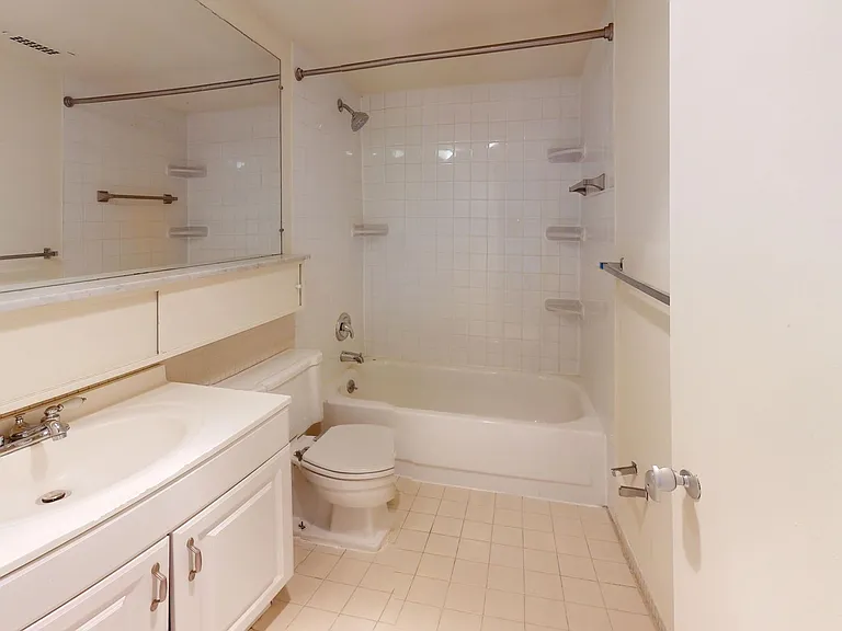 300 M St SW #N509 — Photo 14