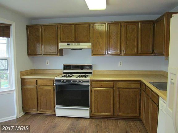 3rd image of 14440 Manassas Gap Ct