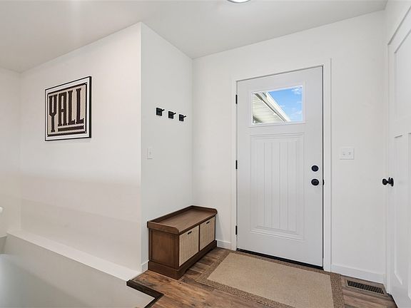 4th image of 2042 Sugar Creek Dr NW