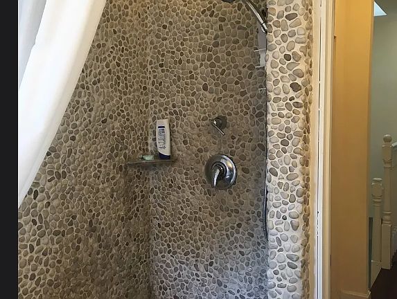 5th image of 173 Concord Ave #1