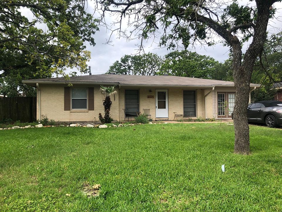 1st image of 4304 Maywood Dr