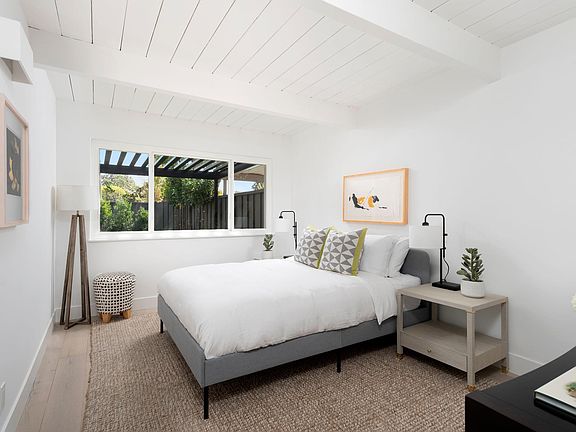 5th image of 713 Sutter Ave