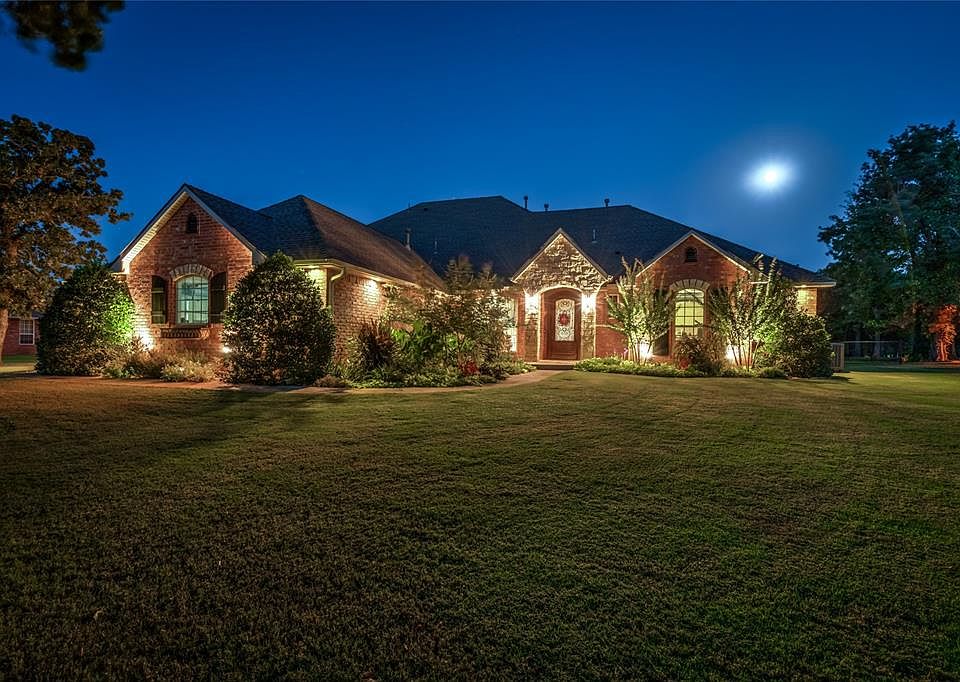 1st image of 6406 Cedar Creek Dr