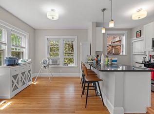 919 Washington St #2S, Evanston, IL 60202