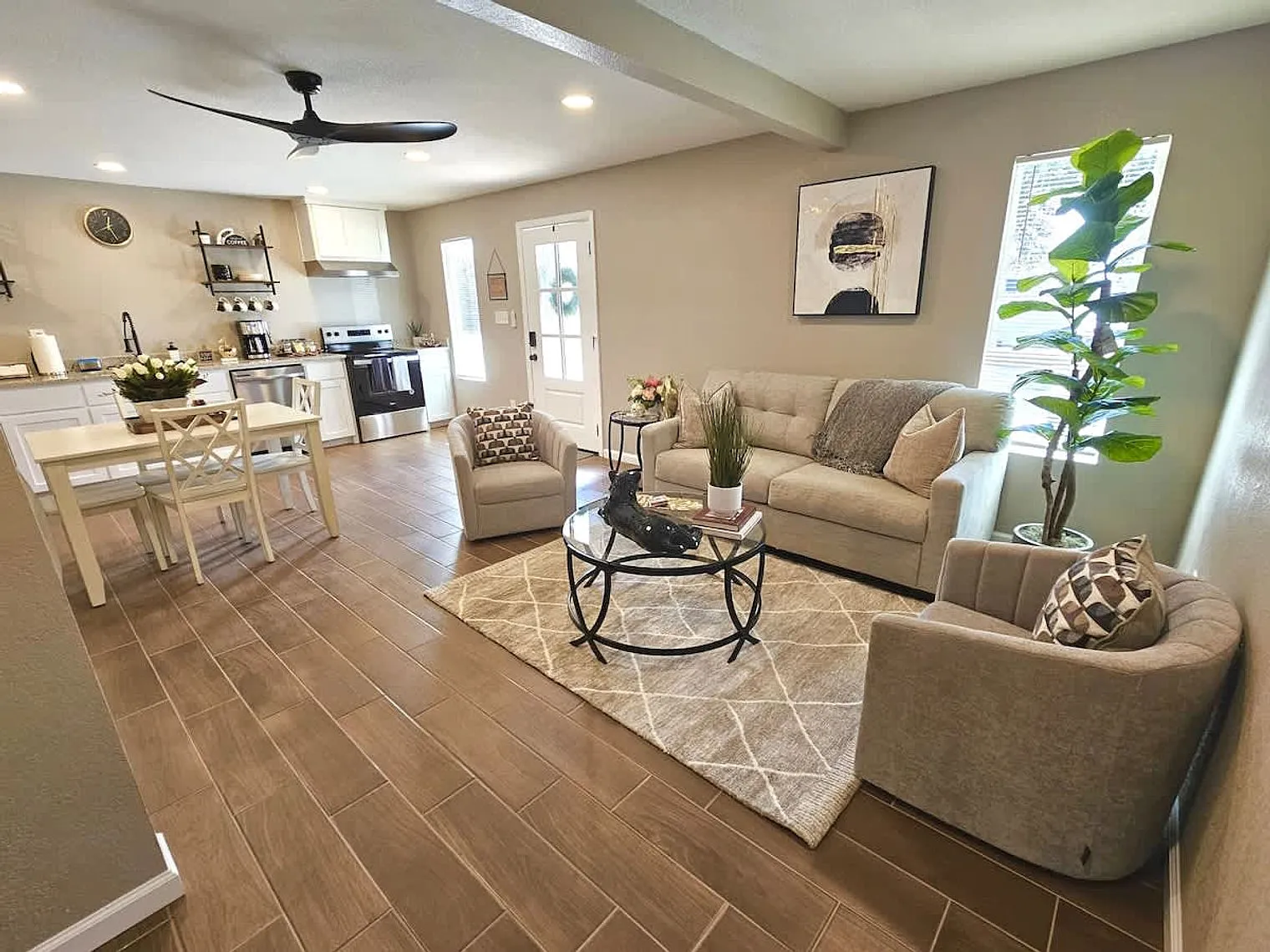1 bed, 1.0 bath, $2,941 — Photo 1