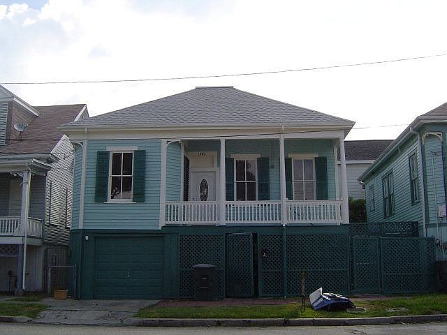 1st image of 1420 Moody