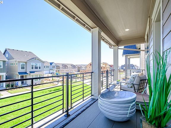3rd image of 3274 SE Hemera Ln