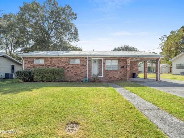 911 E Nezpique St, Jennings, LA 70546