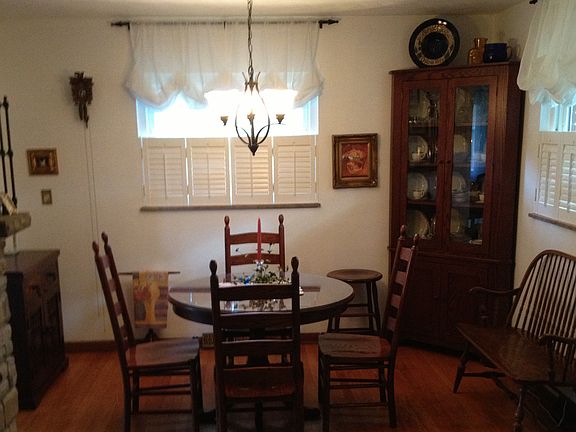 Dining Rm