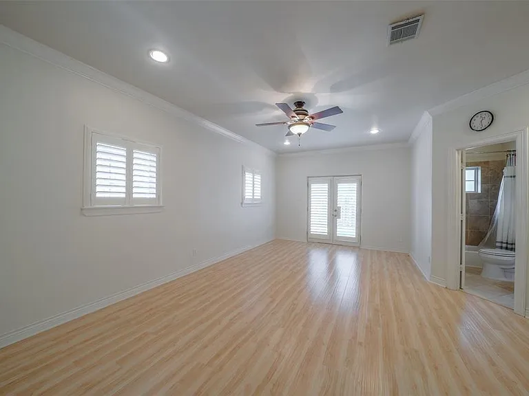 4218 Drake St #B — Photo 27