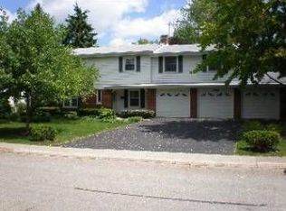 1916 E Jonquil Ter, Arlington Heights, IL 60004